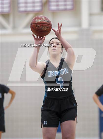 Thumbnail 2 in Mendota vs. Kingsburg (Selma Shoot-Out Tournament) photogallery.