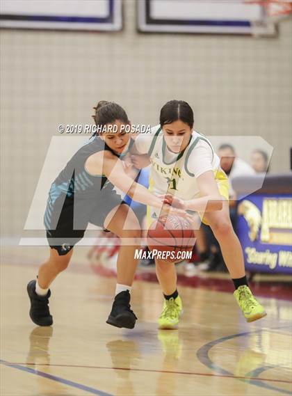 Thumbnail 1 in Mendota vs. Kingsburg (Selma Shoot-Out Tournament) photogallery.