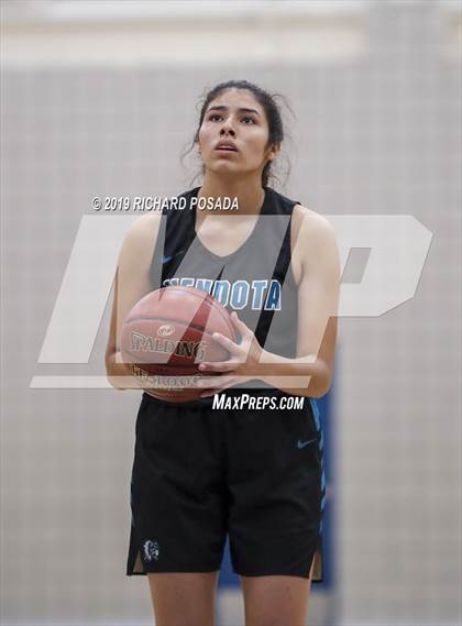 Thumbnail 1 in Mendota vs. Kingsburg (Selma Shoot-Out Tournament) photogallery.
