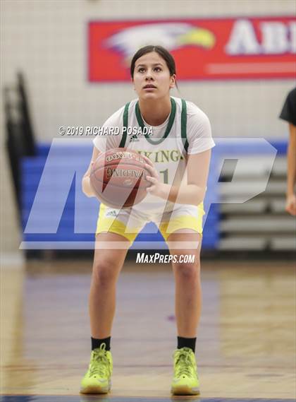 Thumbnail 1 in Mendota vs. Kingsburg (Selma Shoot-Out Tournament) photogallery.