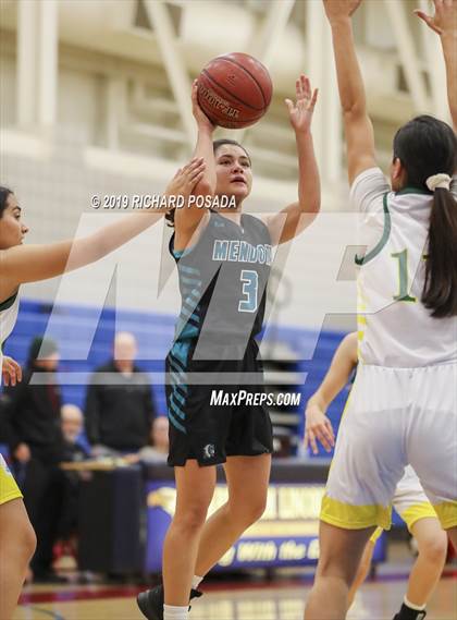Thumbnail 3 in Mendota vs. Kingsburg (Selma Shoot-Out Tournament) photogallery.