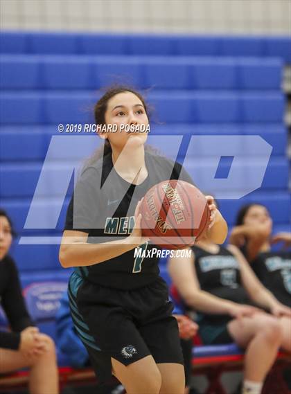 Thumbnail 1 in Mendota vs. Kingsburg (Selma Shoot-Out Tournament) photogallery.