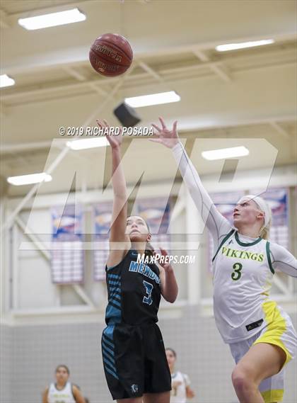 Thumbnail 3 in Mendota vs. Kingsburg (Selma Shoot-Out Tournament) photogallery.
