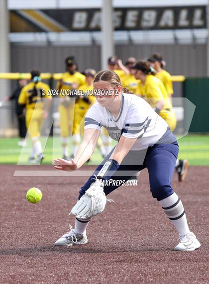 Thumbnail 2 in Forney vs McKinney (Forney Tournament) photogallery.