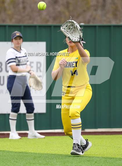 Thumbnail 2 in Forney vs McKinney (Forney Tournament) photogallery.