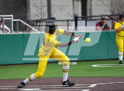 Thumbnail 1 in Forney vs McKinney (Forney Tournament) photogallery.