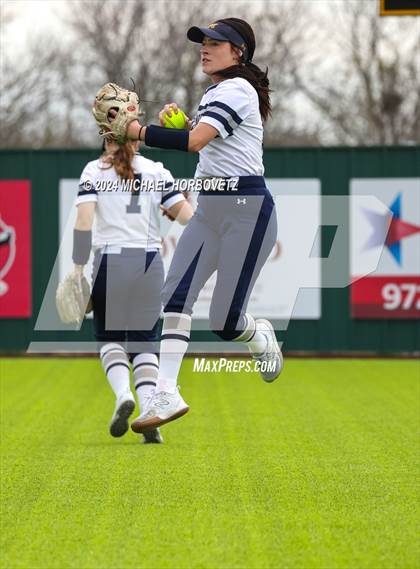 Thumbnail 2 in Forney vs McKinney (Forney Tournament) photogallery.