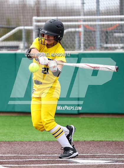 Thumbnail 3 in Forney vs McKinney (Forney Tournament) photogallery.