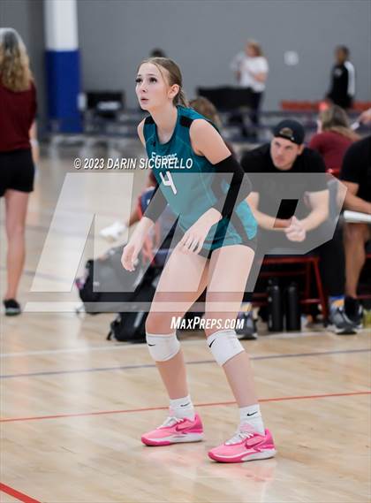 Thumbnail 2 in North Oldham vs. Eastmark (Nike Tournament of Champions) photogallery.