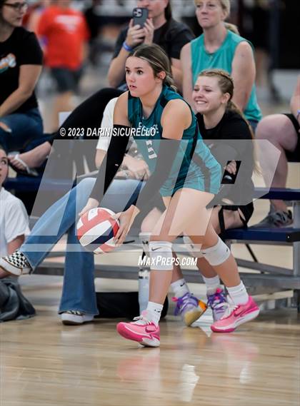 Thumbnail 2 in North Oldham vs. Eastmark (Nike Tournament of Champions) photogallery.