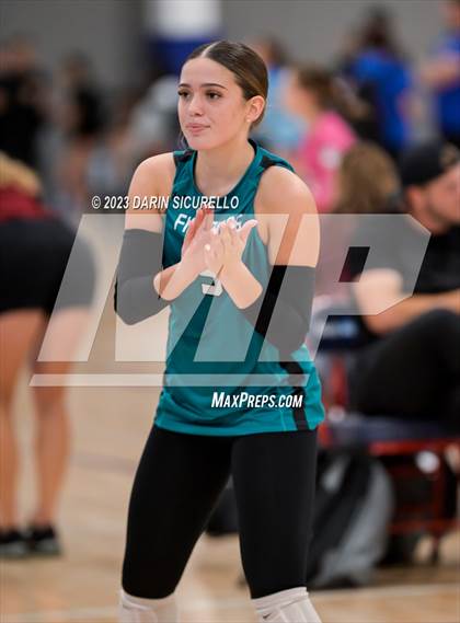 Thumbnail 2 in North Oldham vs. Eastmark (Nike Tournament of Champions) photogallery.