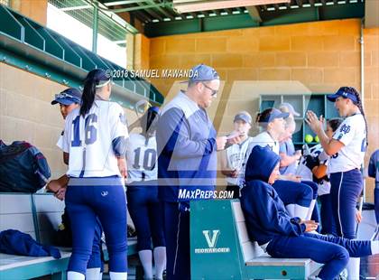 Thumbnail 2 in Notre Dame (SO) vs Cleveland photogallery.