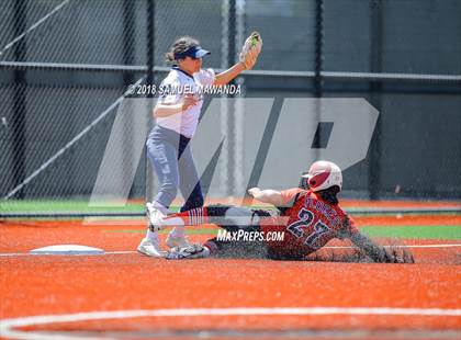 Thumbnail 3 in Notre Dame (SO) vs Cleveland photogallery.