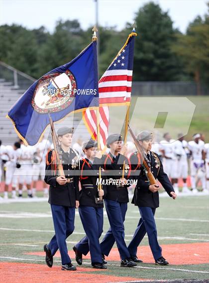 Thumbnail 2 in Lake Braddock @ Hayfield photogallery.