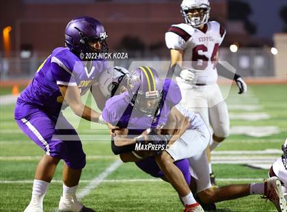 Thumbnail 3 in Lynwood vs. Mark Keppel photogallery.