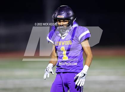 Thumbnail 3 in Lynwood vs. Mark Keppel photogallery.