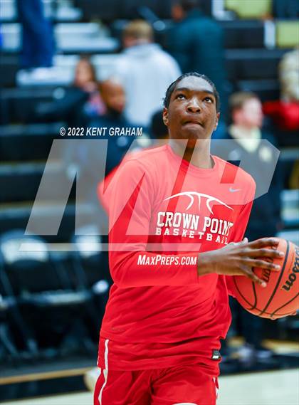 Thumbnail 3 in Crown Point vs Noblesville (Holiday Tournament) photogallery.