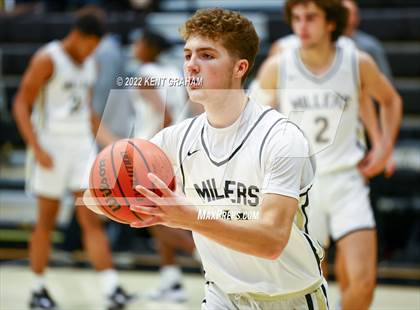 Thumbnail 1 in Crown Point vs Noblesville (Holiday Tournament) photogallery.