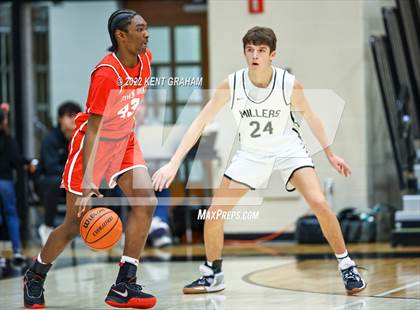 Thumbnail 2 in Crown Point vs Noblesville (Holiday Tournament) photogallery.