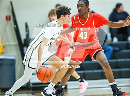 Thumbnail 2 in Crown Point vs Noblesville (Holiday Tournament) photogallery.
