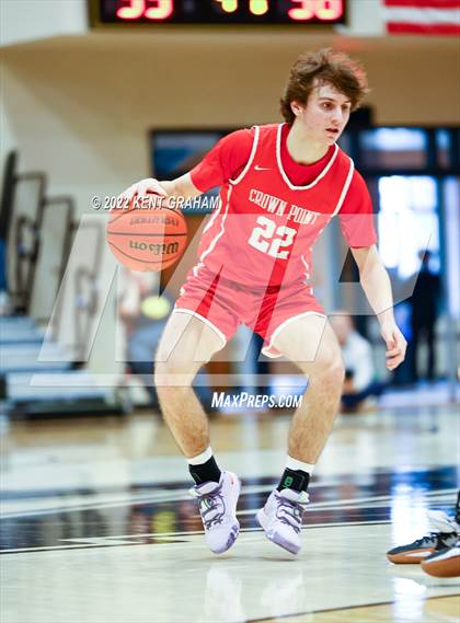 Thumbnail 1 in Crown Point vs Noblesville (Holiday Tournament) photogallery.