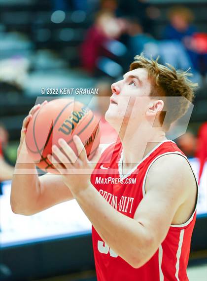 Thumbnail 2 in Crown Point vs Noblesville (Holiday Tournament) photogallery.