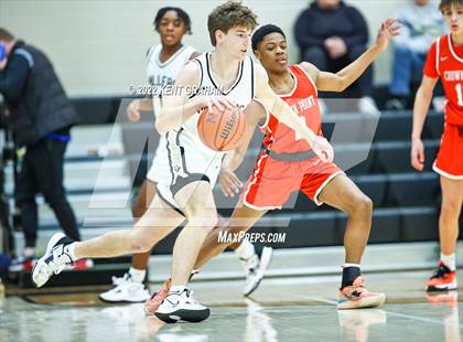 Thumbnail 3 in Crown Point vs Noblesville (Holiday Tournament) photogallery.