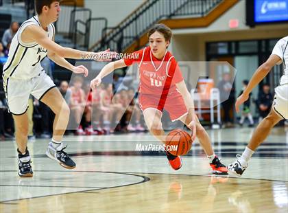 Thumbnail 2 in Crown Point vs Noblesville (Holiday Tournament) photogallery.