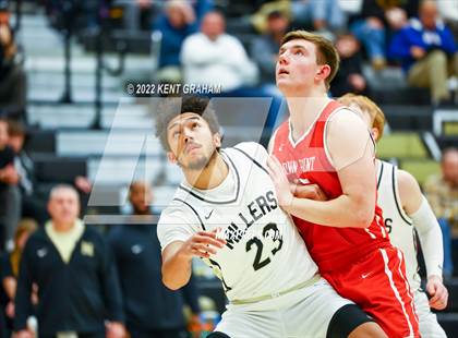 Thumbnail 1 in Crown Point vs Noblesville (Holiday Tournament) photogallery.