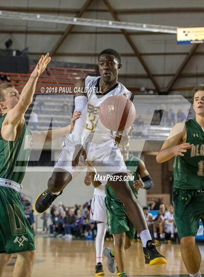 Thumbnail 1 in Timberline vs. Lincoln (WIAA 3A Quarterfinal)  photogallery.