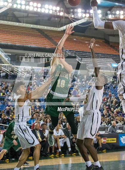 Thumbnail 2 in Timberline vs. Lincoln (WIAA 3A Quarterfinal)  photogallery.