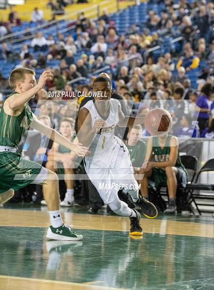 Thumbnail 2 in Timberline vs. Lincoln (WIAA 3A Quarterfinal)  photogallery.
