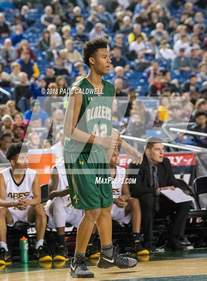 Thumbnail 2 in Timberline vs. Lincoln (WIAA 3A Quarterfinal)  photogallery.