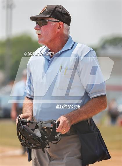 Thumbnail 2 in Assumption vs Wahlert (West Delaware Invitational) photogallery.