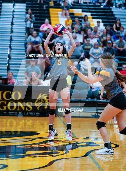 Thumbnail 1 in Jacksboro @ Chico photogallery.