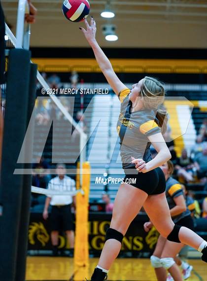 Thumbnail 2 in Jacksboro @ Chico photogallery.