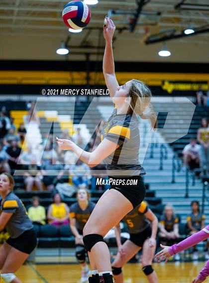 Thumbnail 2 in Jacksboro @ Chico photogallery.