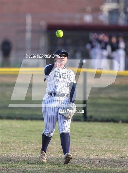 Thumbnail 3 in MacArthur @ Mepham photogallery.