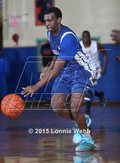 Thumbnail 2 in Cardinal Hayes vs All Hallows (CHSAA  AA Quarterfinal) photogallery.
