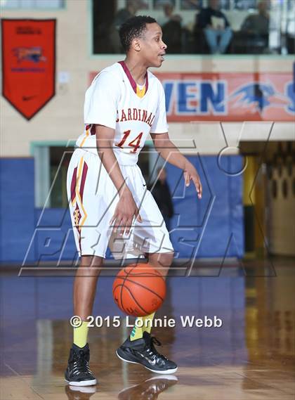 Thumbnail 3 in Cardinal Hayes vs All Hallows (CHSAA  AA Quarterfinal) photogallery.