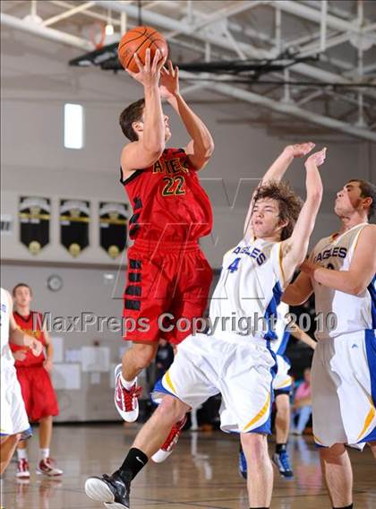 Thumbnail 2 in Bakersfield Christian vs Palm Desert (MaxPreps Holiday Classic) photogallery.