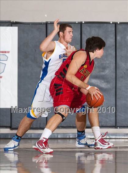 Thumbnail 1 in Bakersfield Christian vs Palm Desert (MaxPreps Holiday Classic) photogallery.