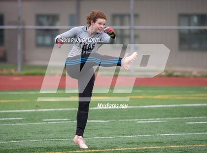 Thumbnail 2 in Camas vs. Tahoma (WIAA 4A District Playoff) photogallery.