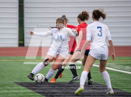 Thumbnail 3 in Camas vs. Tahoma (WIAA 4A District Playoff) photogallery.
