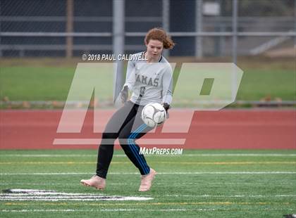 Thumbnail 2 in Camas vs. Tahoma (WIAA 4A District Playoff) photogallery.