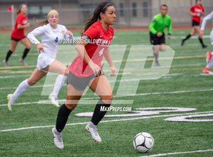 Thumbnail 1 in Camas vs. Tahoma (WIAA 4A District Playoff) photogallery.