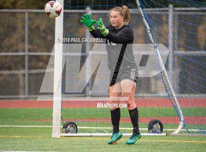 Thumbnail 1 in Camas vs. Tahoma (WIAA 4A District Playoff) photogallery.