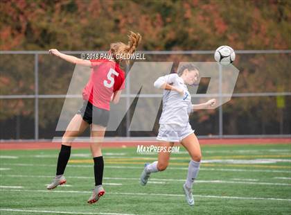 Thumbnail 2 in Camas vs. Tahoma (WIAA 4A District Playoff) photogallery.