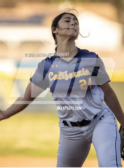 Thumbnail 3 in Gahr @ California photogallery.