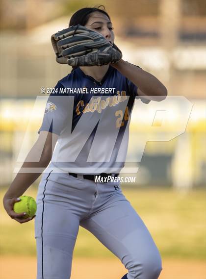 Thumbnail 3 in Gahr @ California photogallery.